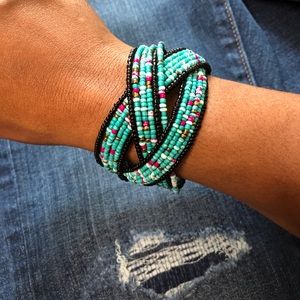 Multicolored beaded bracelet